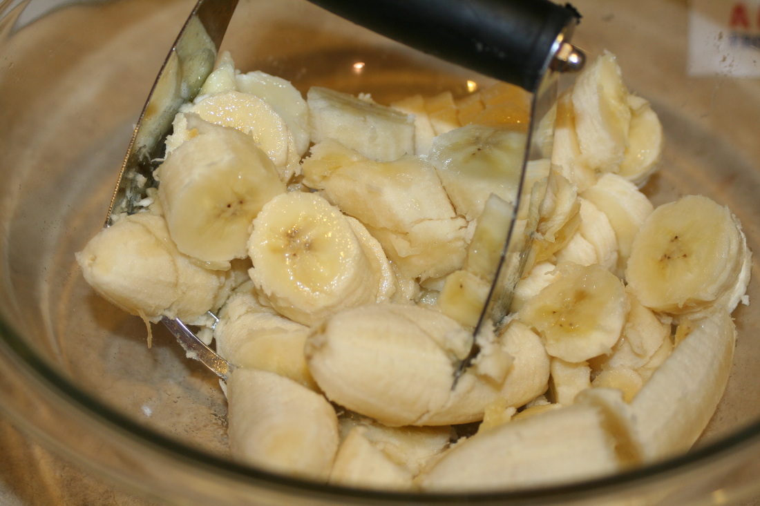 Banana Pancakes- Gluten, Dairy, Egg Free Recipe with no refined sugar