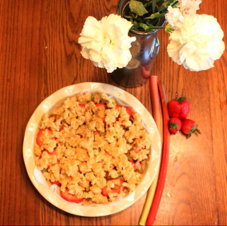Strawberry Rhubarb Crumble Pie & Favorite Jam Recipes